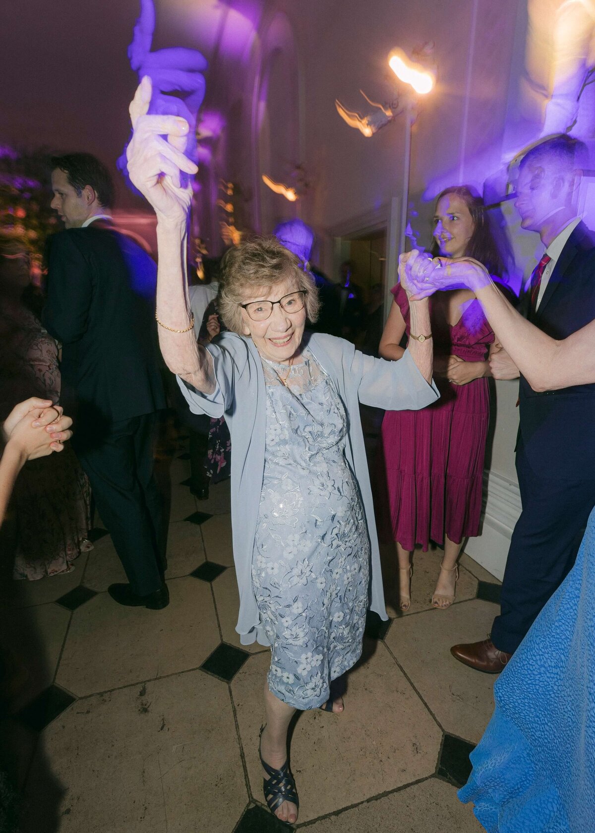 Anna-Vish-Wedding-Kew-Gardens-Chloe-Lowe-Photography-752