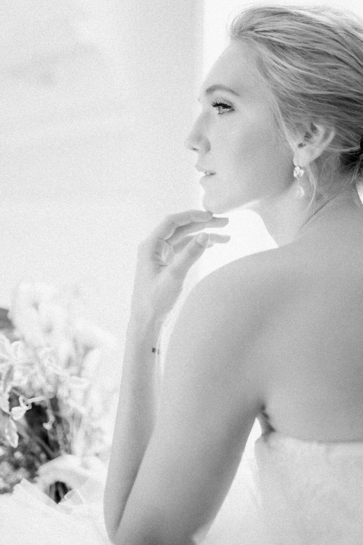 0054 Graydon Hall Manor British Vogue Editorial Toronto Wedding Lisa Vigliotta Photography