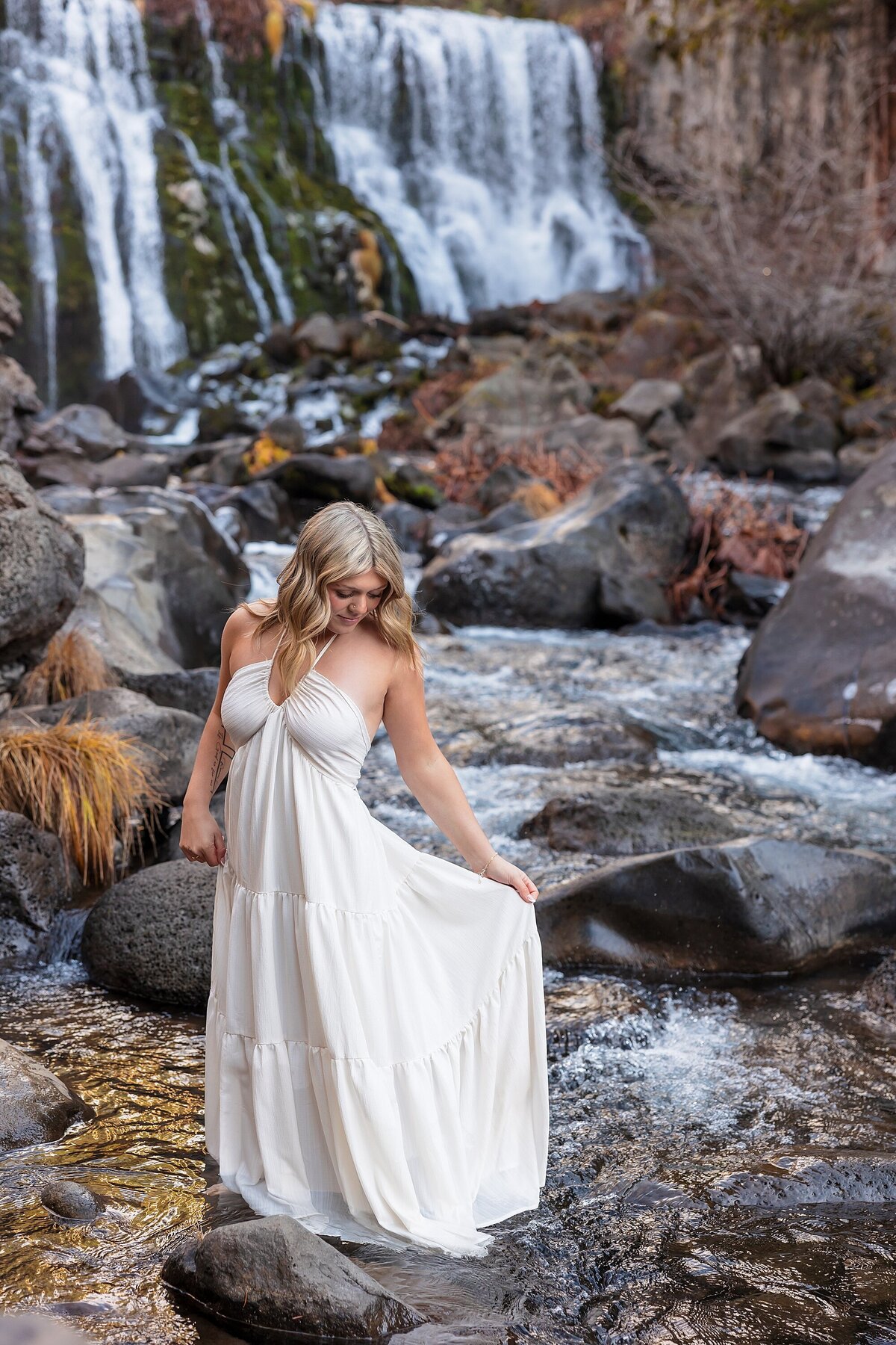 siskiyou-mccloud-falls-waterfall-senior_2610
