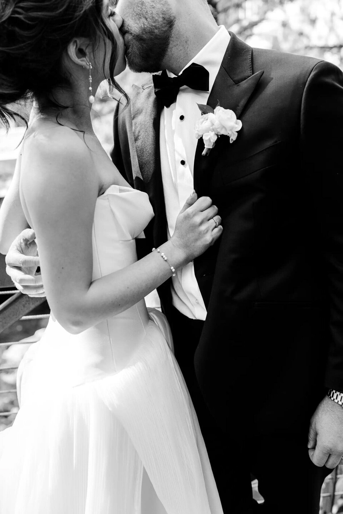 Crystal-Bridges-wedding-2025-0013