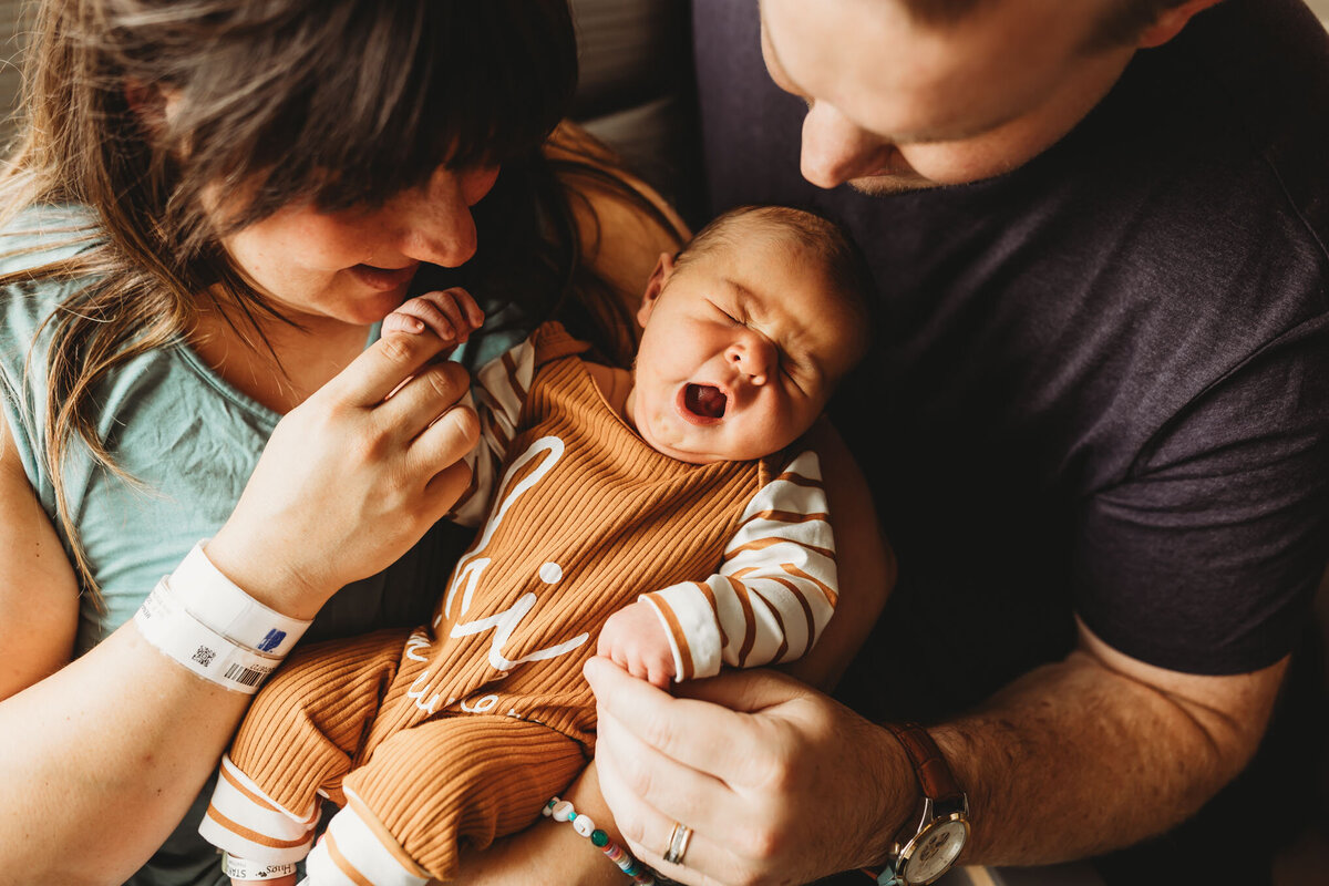 Harrisburg_Fresh_48_Newborn_Photographer-21