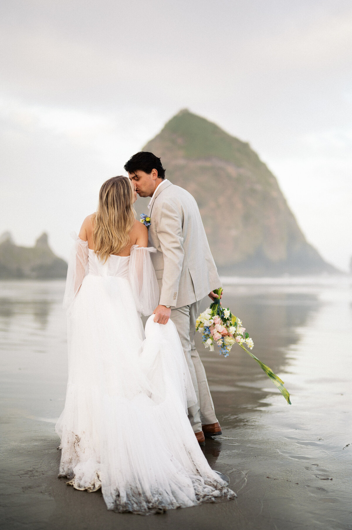 oregon-elopement-photographer-11
