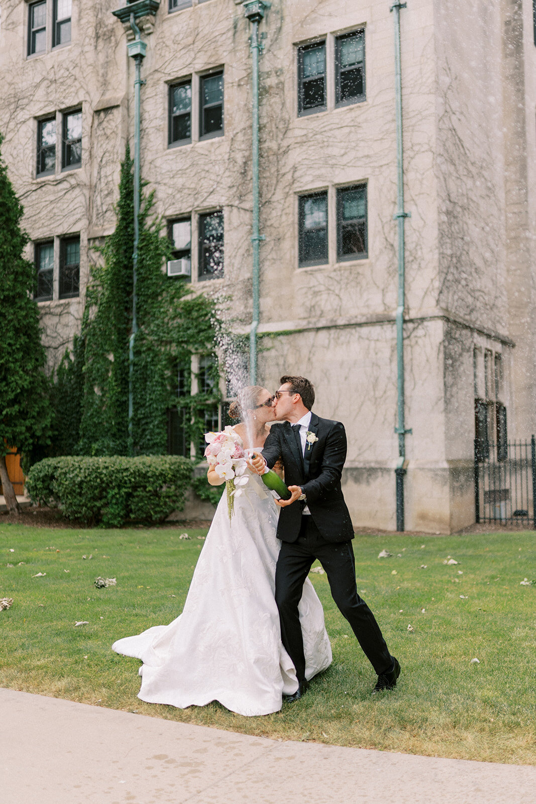 ian-rempel-photography-erin-dan-wedding-photos-660