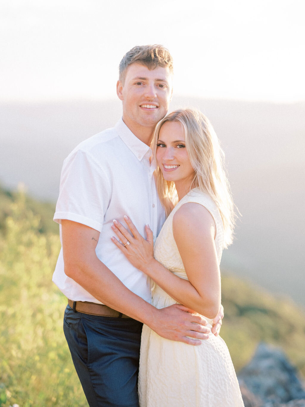 Hannah&Andrew_CharlottesvilleEngagementSession_FINAL-223