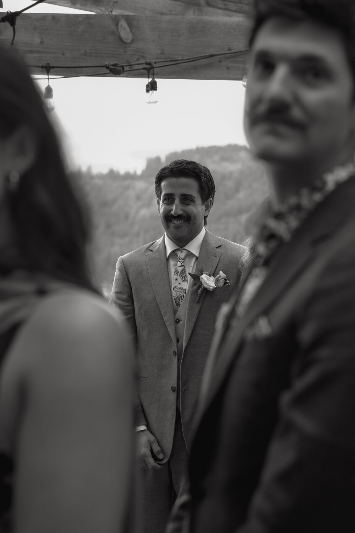 jamie-and-brian-chelsea-brown-photo-sunshine-coast-bc-wedding-photographer-40