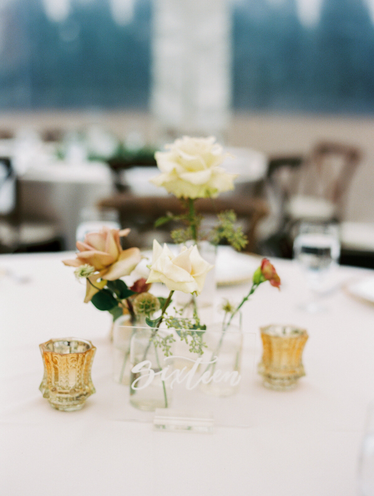 wedding-reception-bud-vases