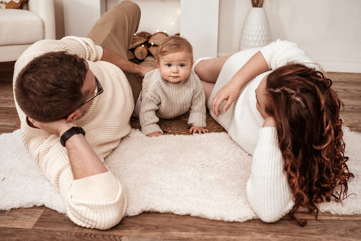 Family photo with little boy