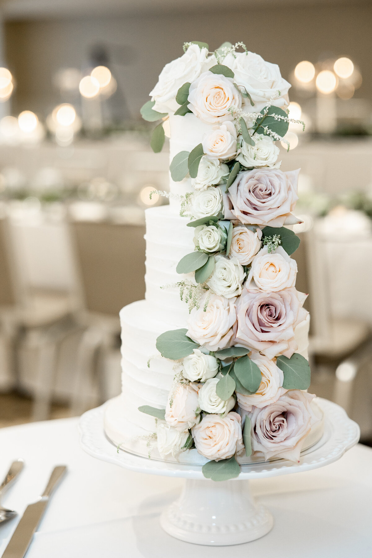 detroit-downtown-wedding-michigan-bride-groom-sweetest-heart-of-mary-church31
