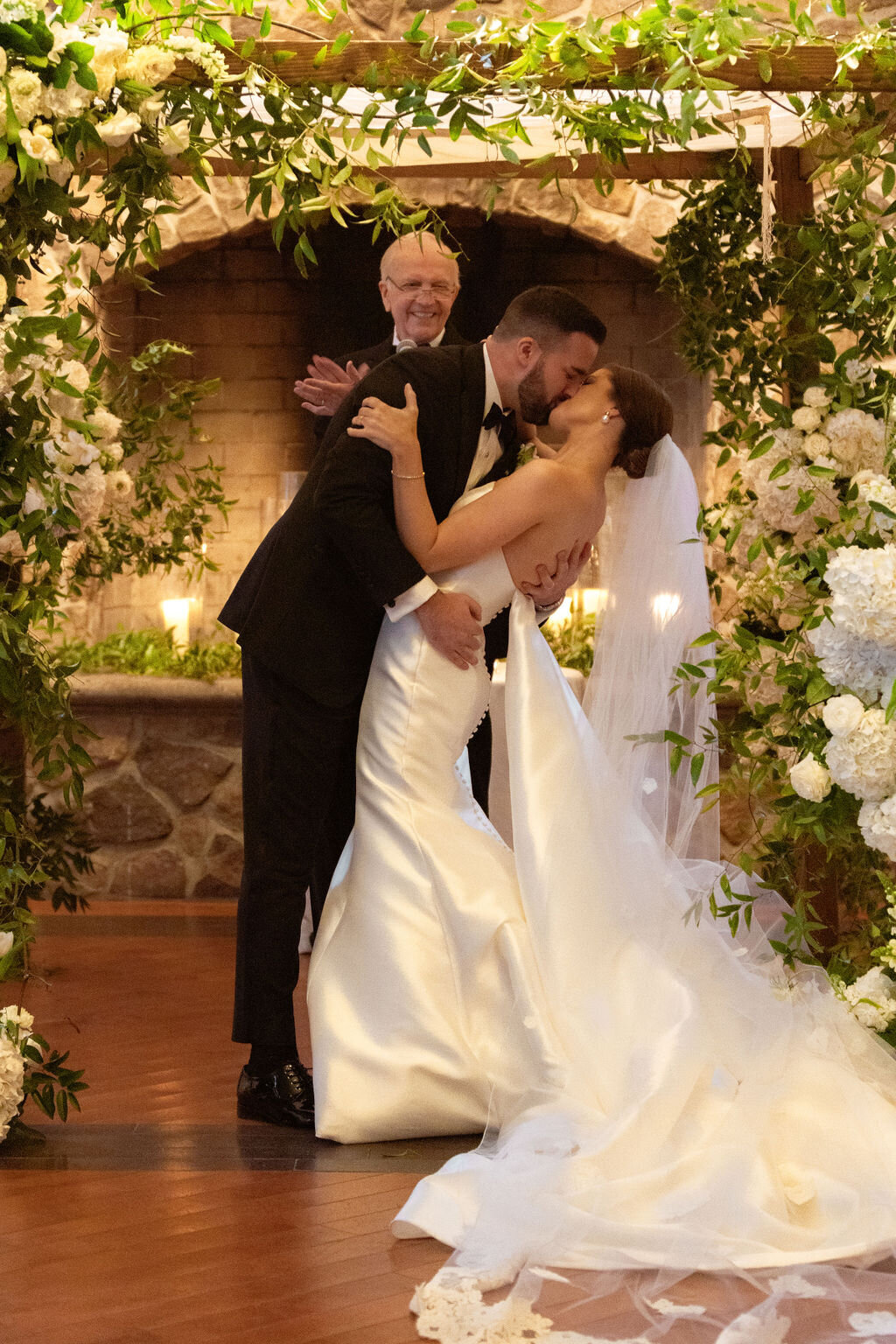simply-white-bridal-ny-bride-groom