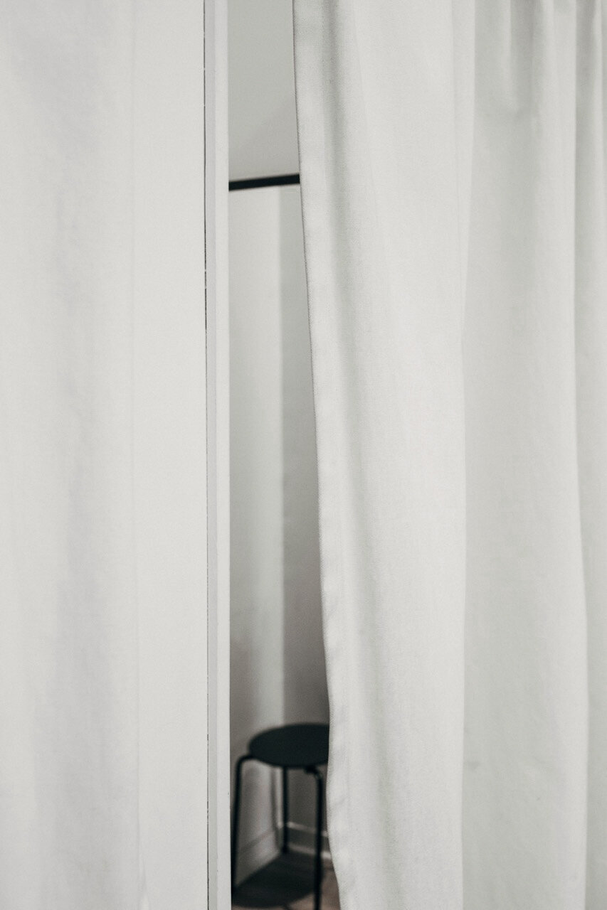 Studio Photographer 32