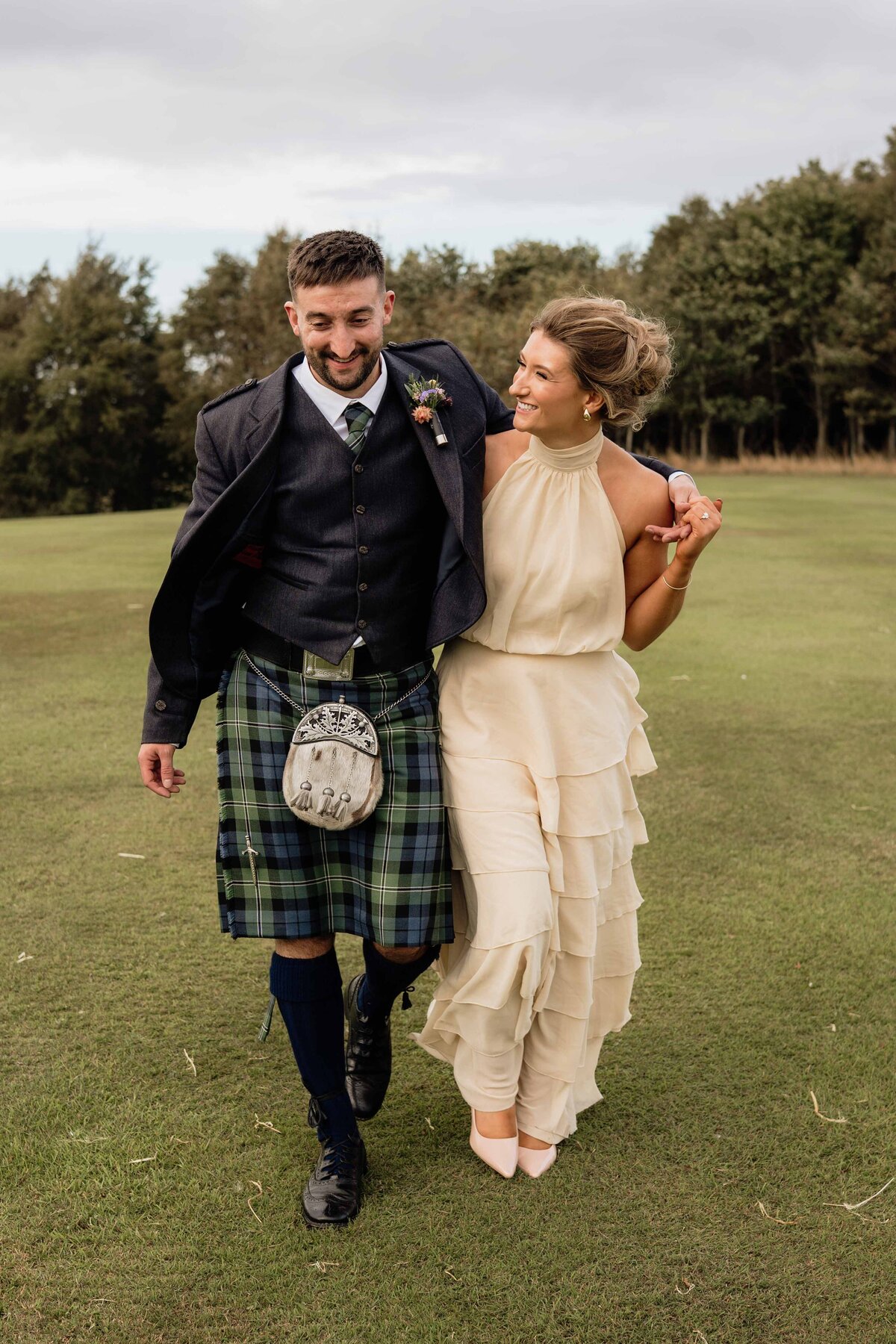 Aberdeen Barn Farm Wedding Photography-15