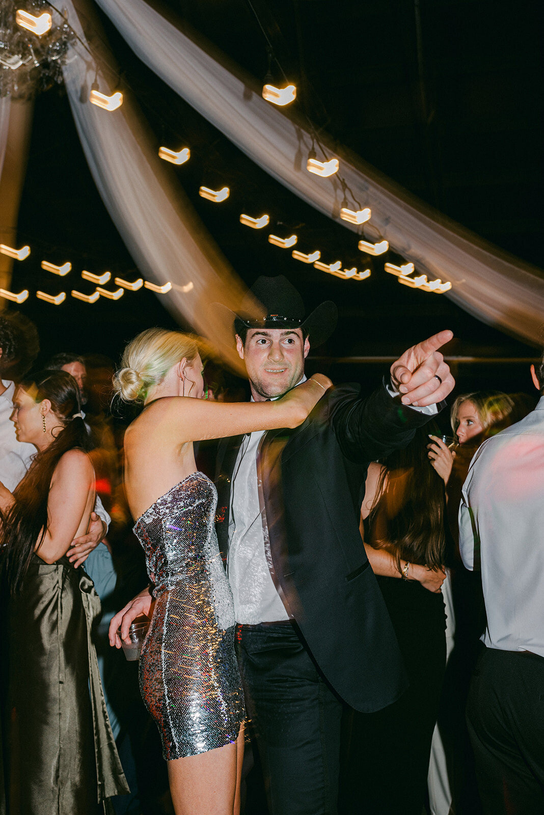 Morelock_Sanders_Wedding_Reception_TaraHodgesPhotography522
