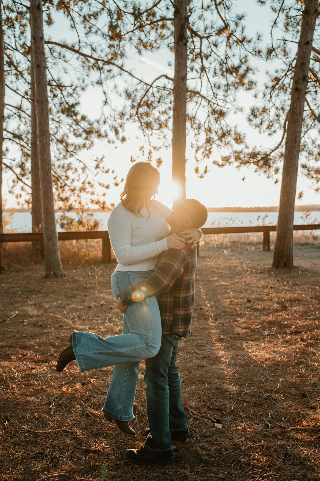 eau claire engagement photographer-31