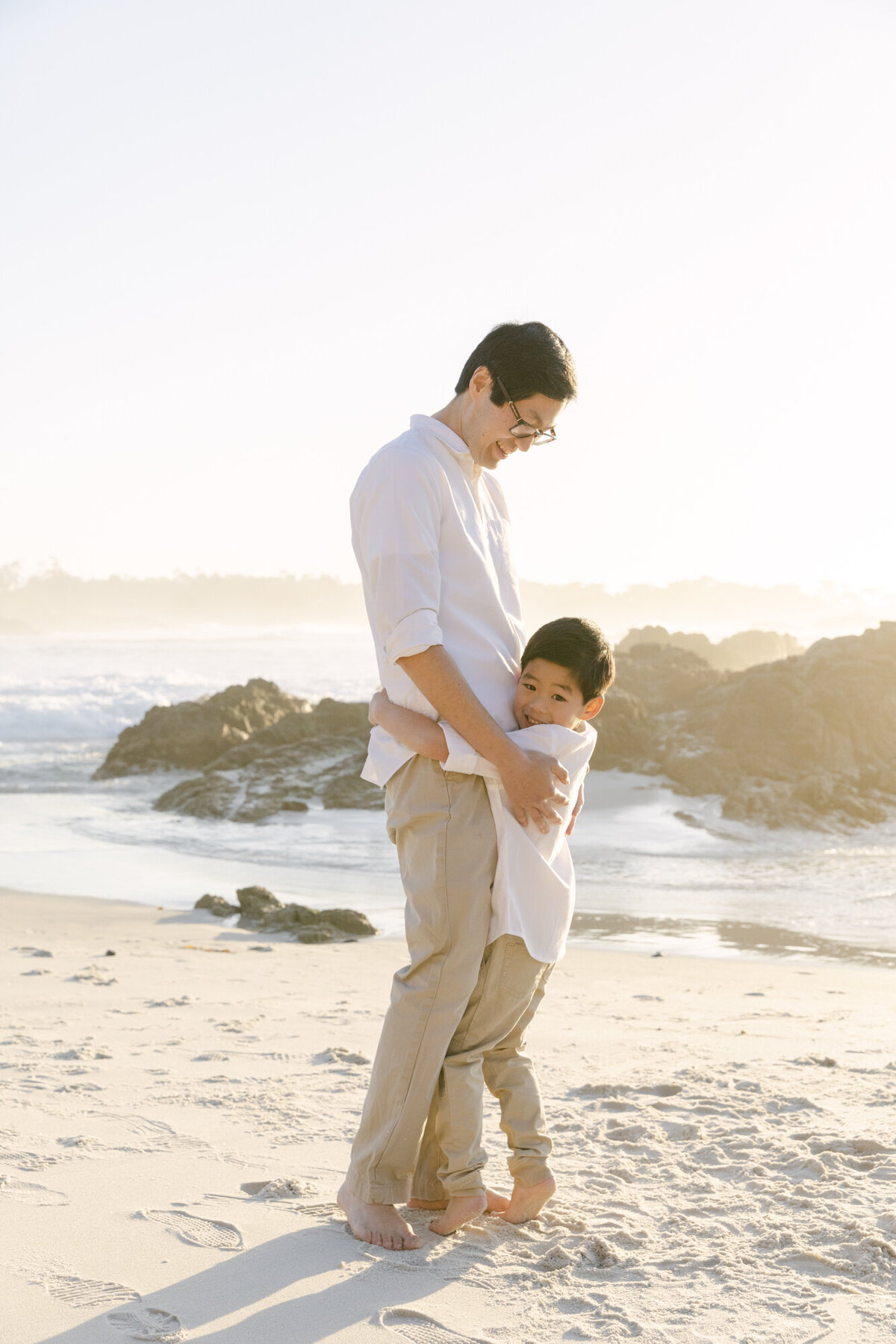 PERRUCCIPHOTO_PEBBLE_BEACH_FAMILY_MATERNITY_SESSION_12