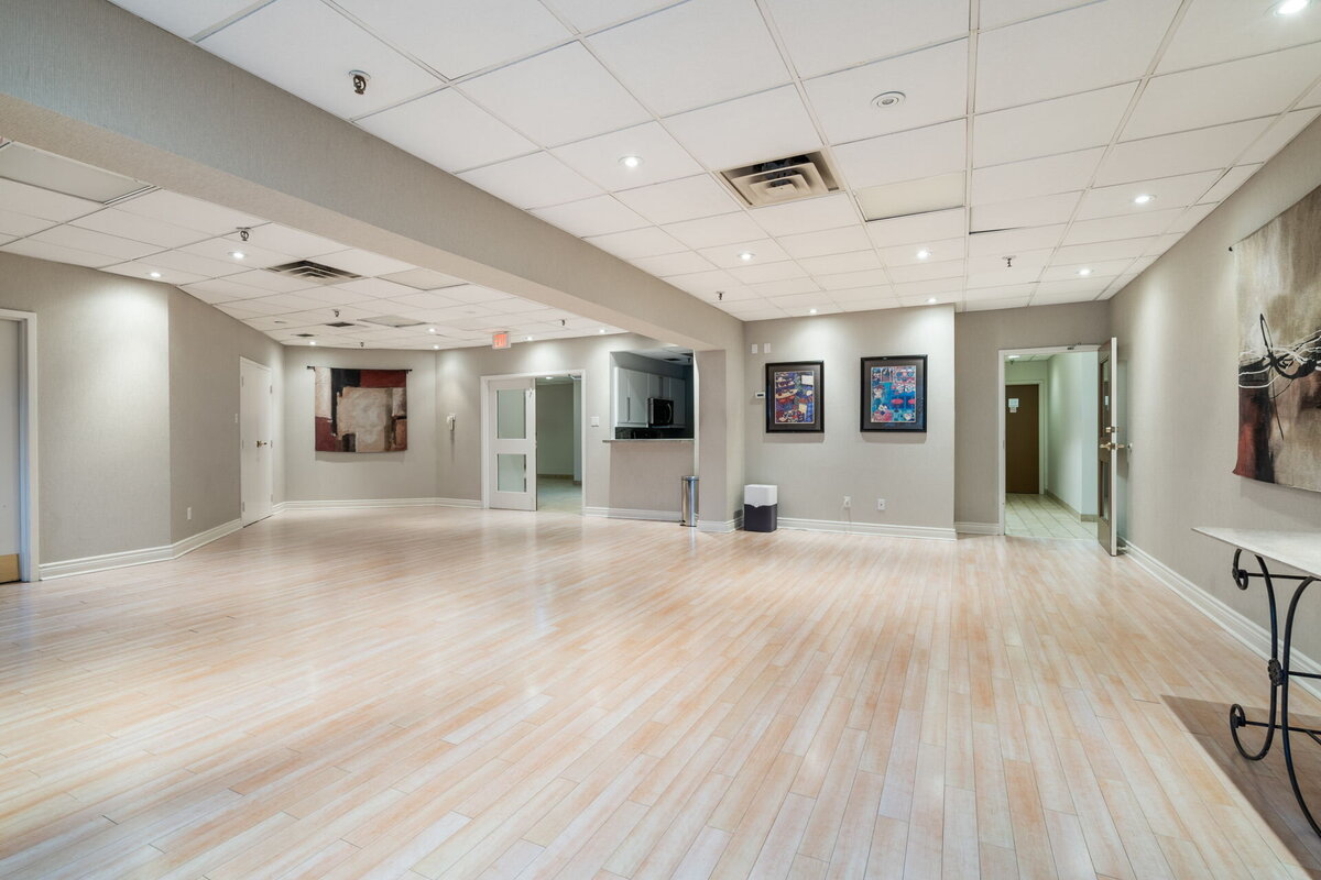 108-web-or-mls-80_004_Amenities