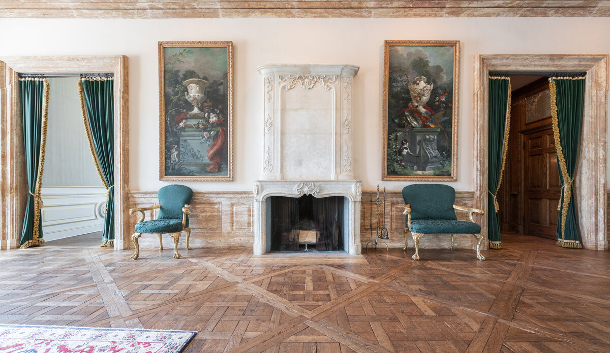 historic charm jasna polana marble fireplaces for photos