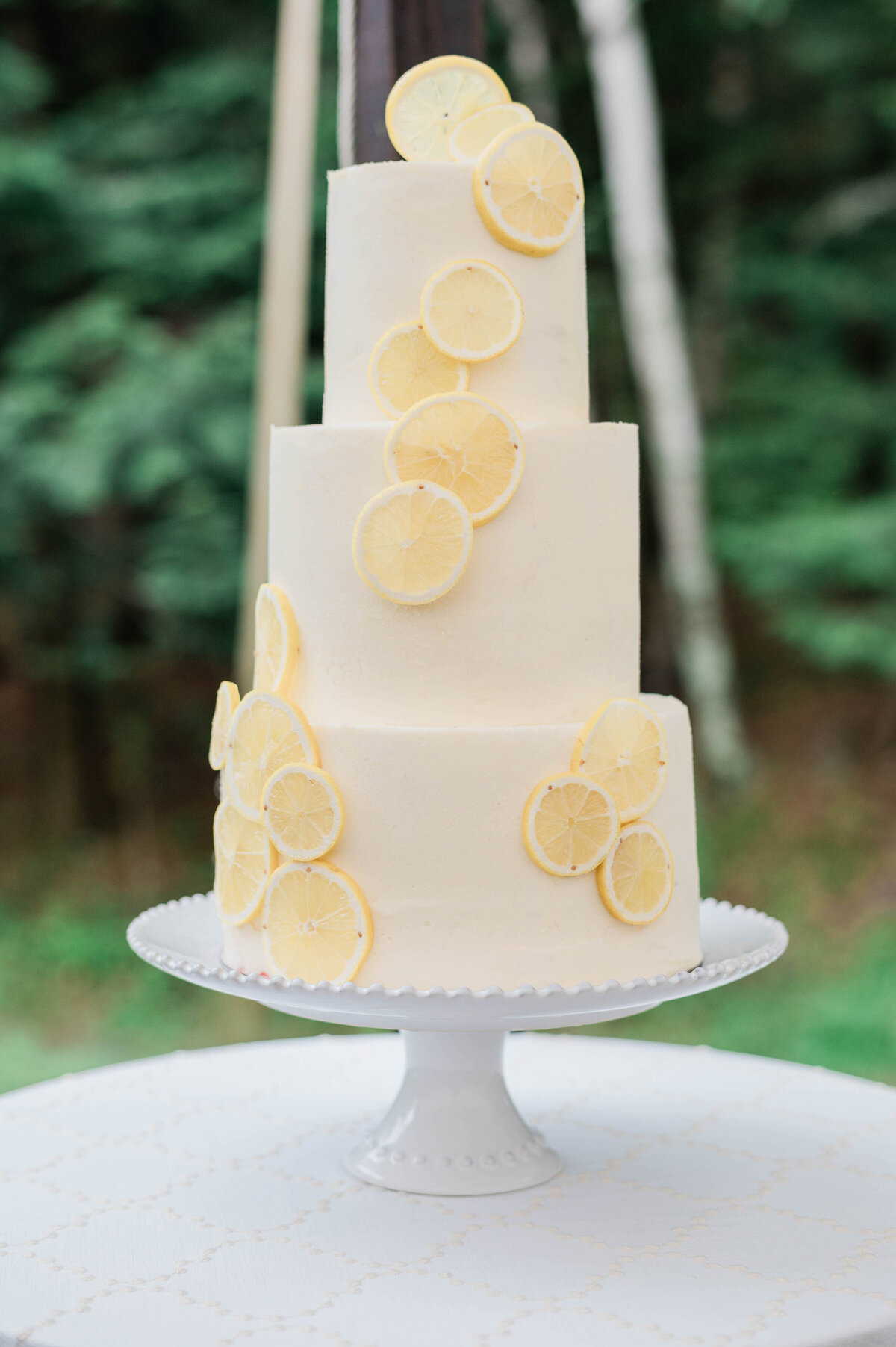 Wedding cake with lemon accents