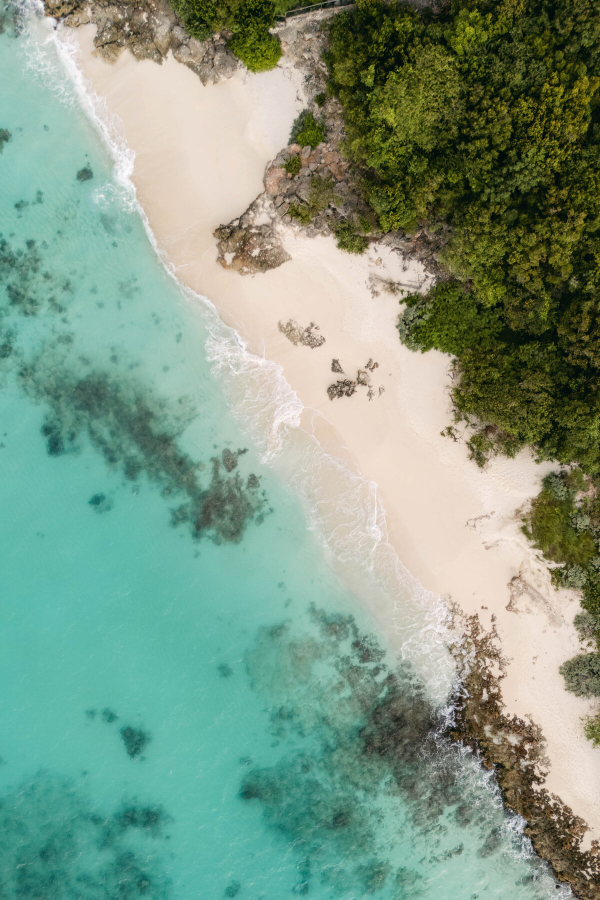 515-Four-Seasons-Resort-and-Residences-Anguilla-Nicole-Josh-Wedding-13