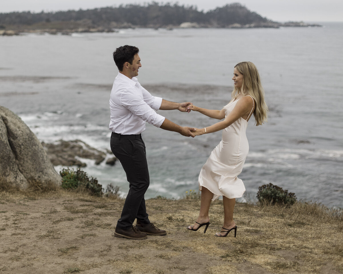 carmel-california-beach-engagement-16
