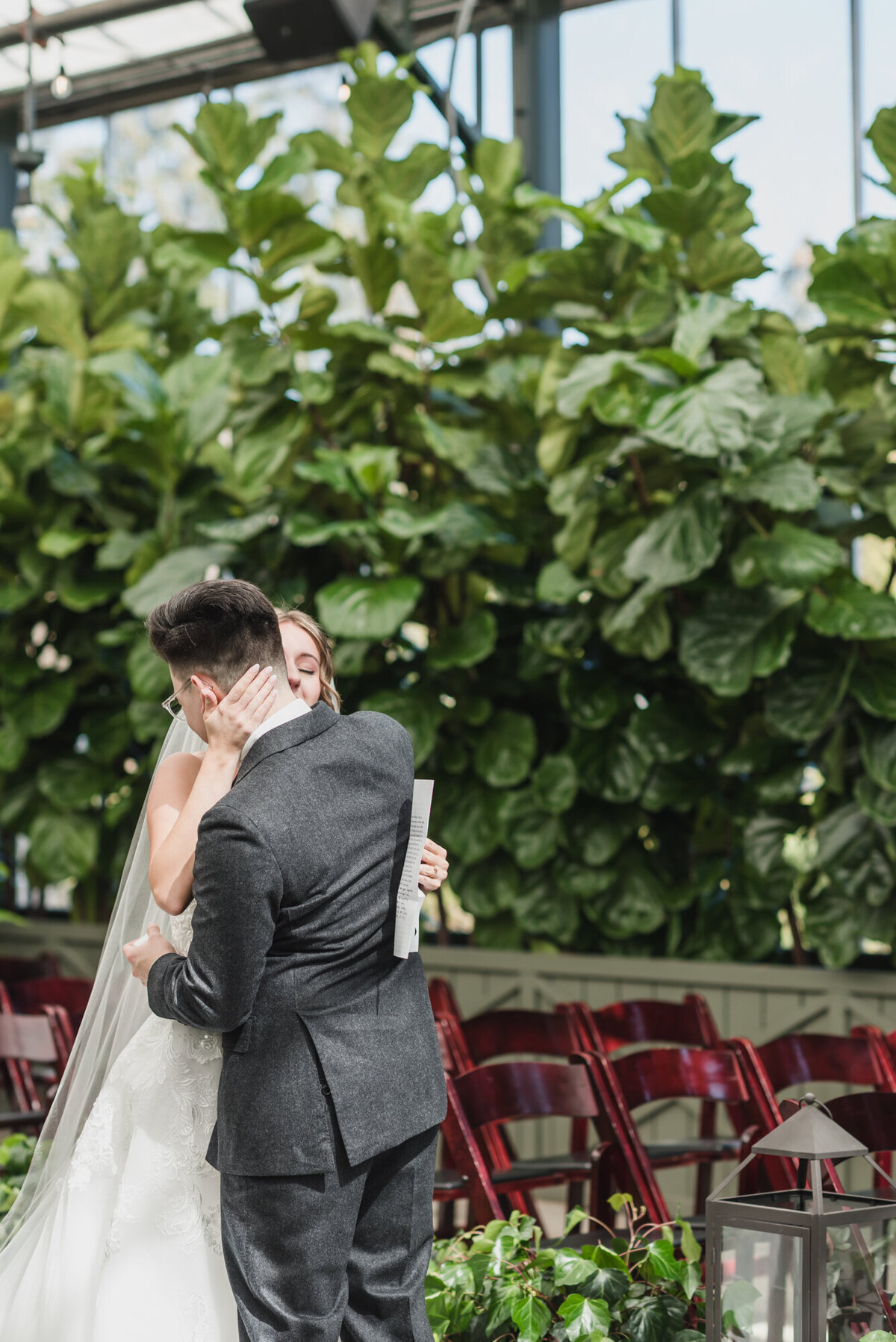 BLUSH AND BLACK SPRING PLANTERRA CONSERVATORY WEDDING IN WEST BLOOMFIELD, MICHIGAN PROVIDED BY KARI DAWSON, TOP-RATED DETROIT WEDING PHOTOGRAPHER, AND HER TEAM30