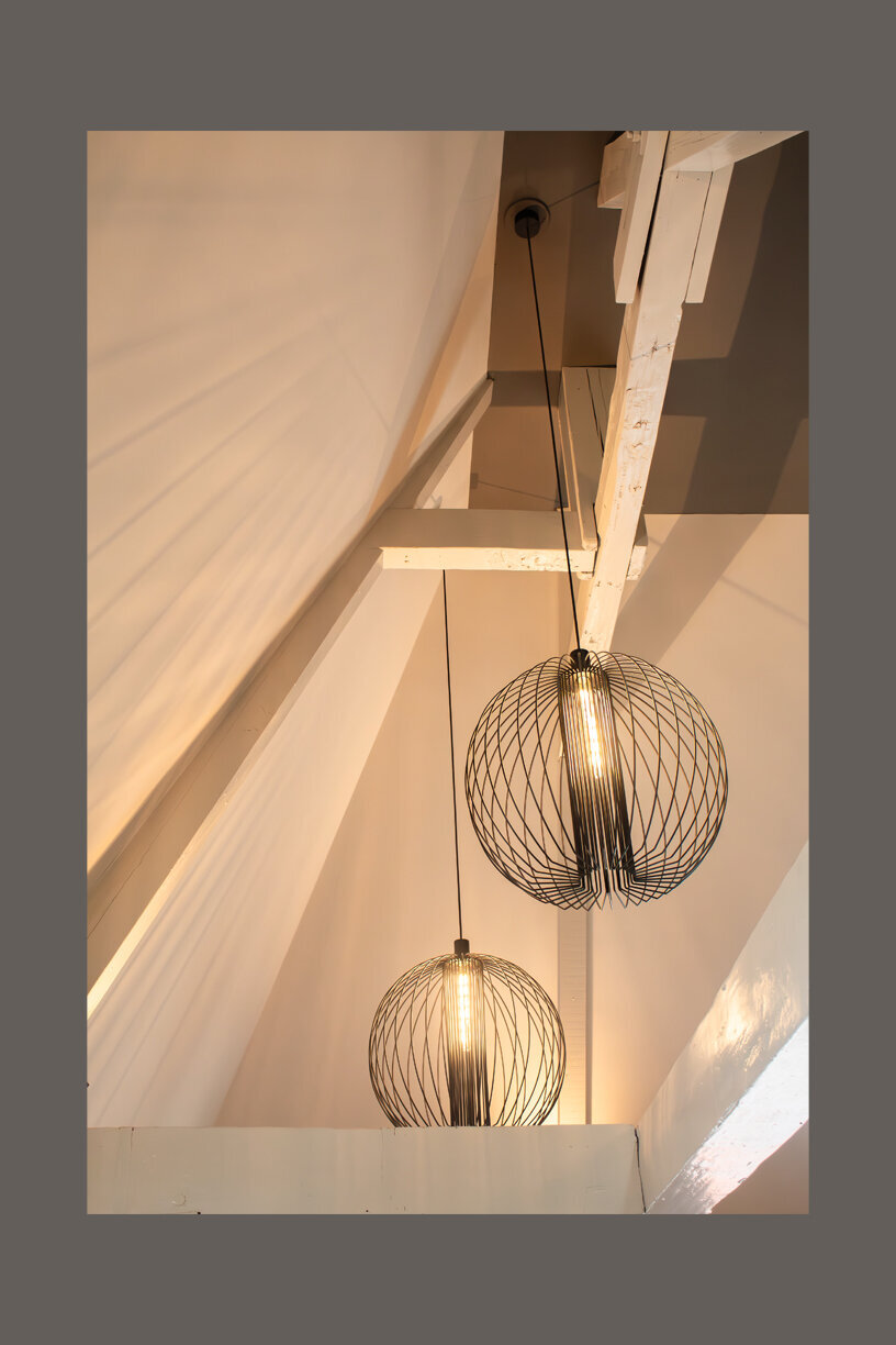 eindresultaat-project-dordrecht-interieurontwerp-monumentaal-appartement-detail-plafond-armaturen