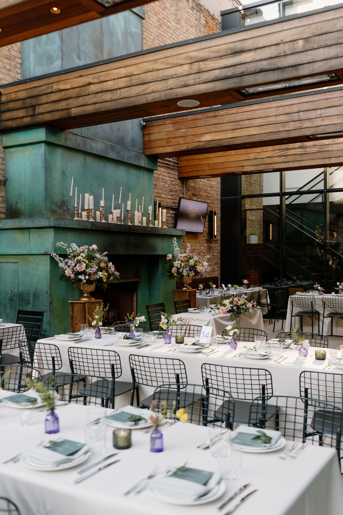 Schubas-Tavern-Luxury-Wedding-in-Chicago-Illinois-87