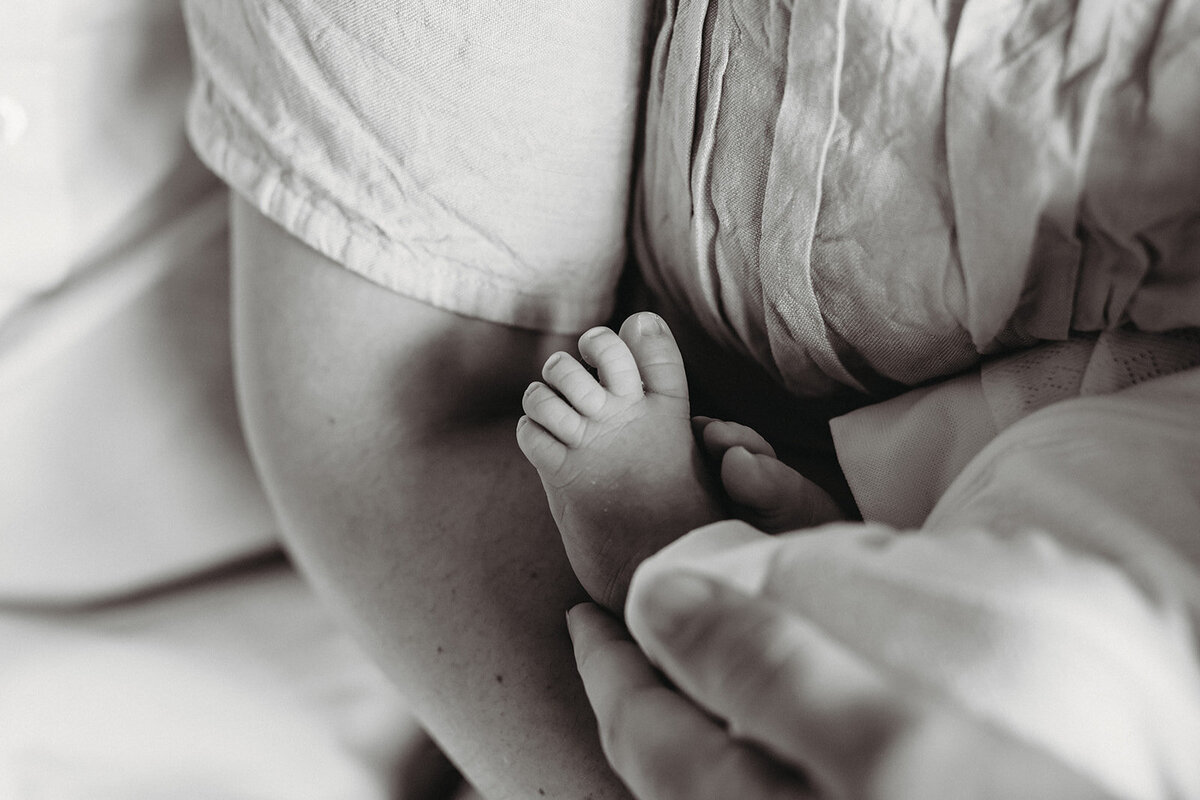 24.05.07 Colby - B&W at home newborn session-41