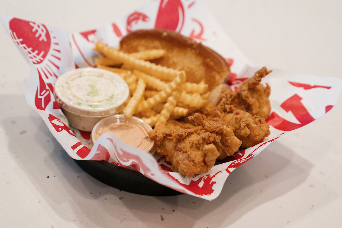 LaurenSchoepferPhotography_RaisingCanesLutzGrandOpening-58_websize