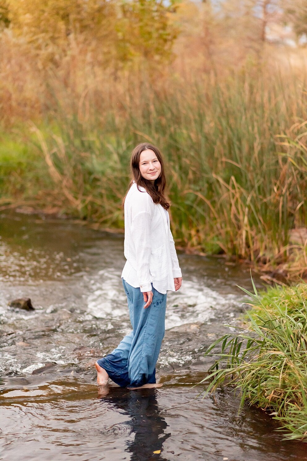 Colorado-high-school-senior-girl-with-stream-008