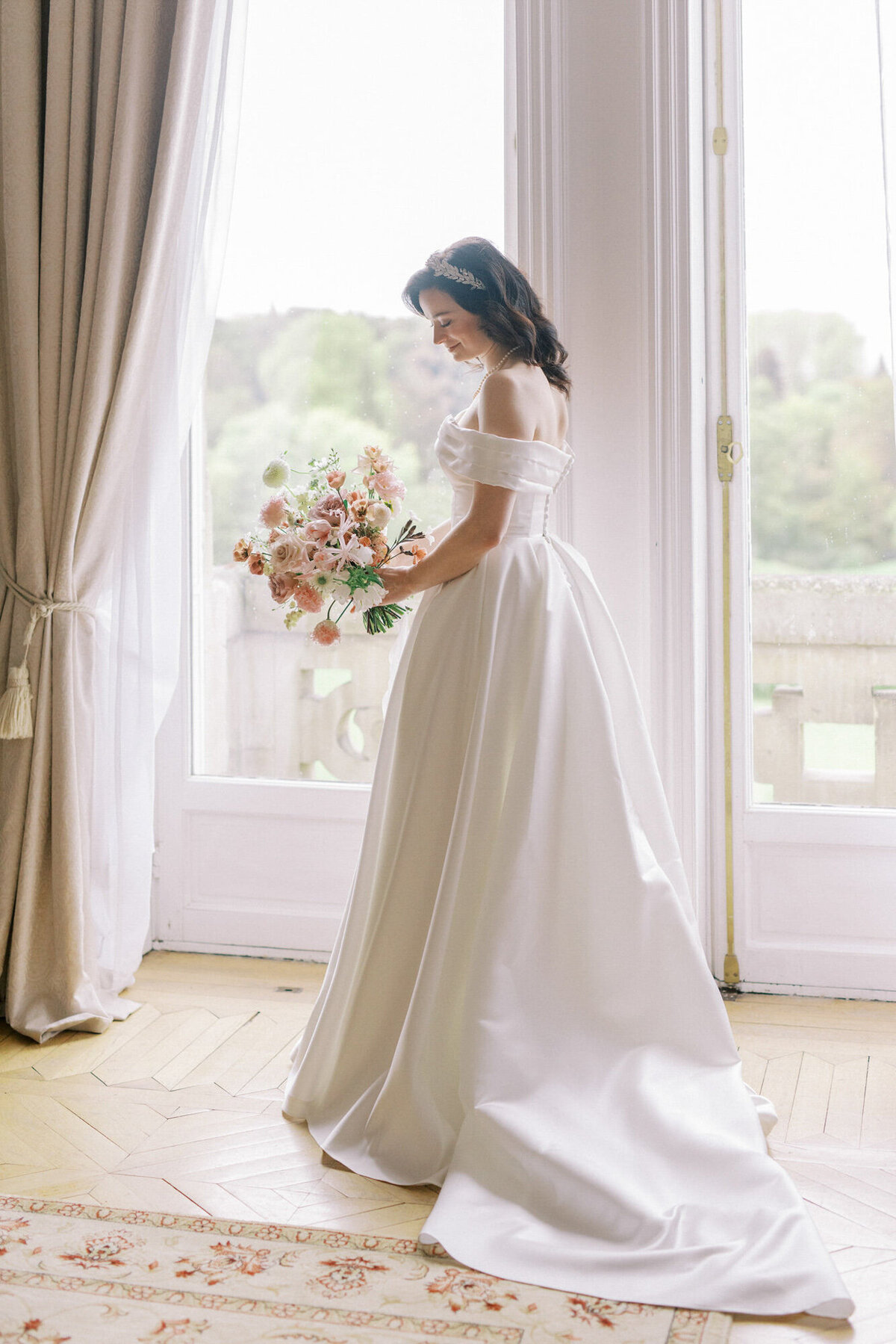 Maïlys Fortune Photography Husband Wife Wedding Weddings Photography France Switzerland Italy Timeless Dreamy Imagery Bilingual French English Destination Weddings Destination Wedding Provence French Riviera Paris Lake Como Tuscany57