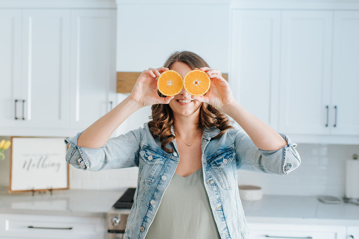 TiffMelissaEwa_Feb22_Studio+Kitchen_299