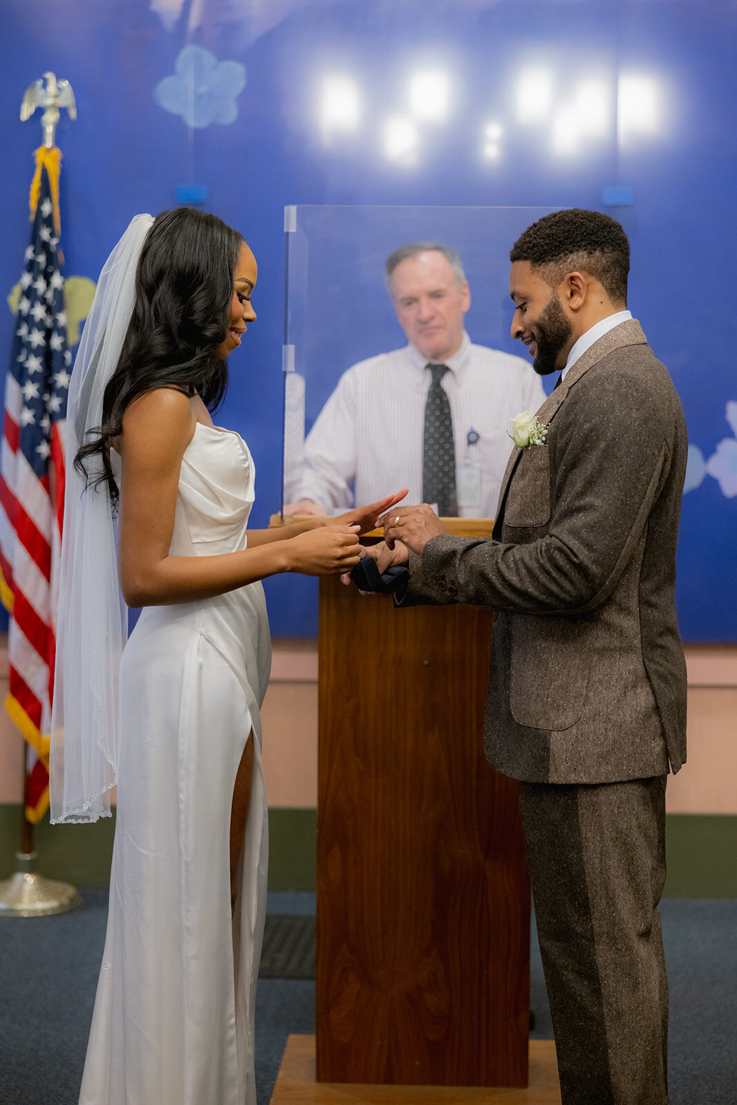 Intimate-City-Hall-Elopement-New-York-Larisa-Shorina-Weddings-14