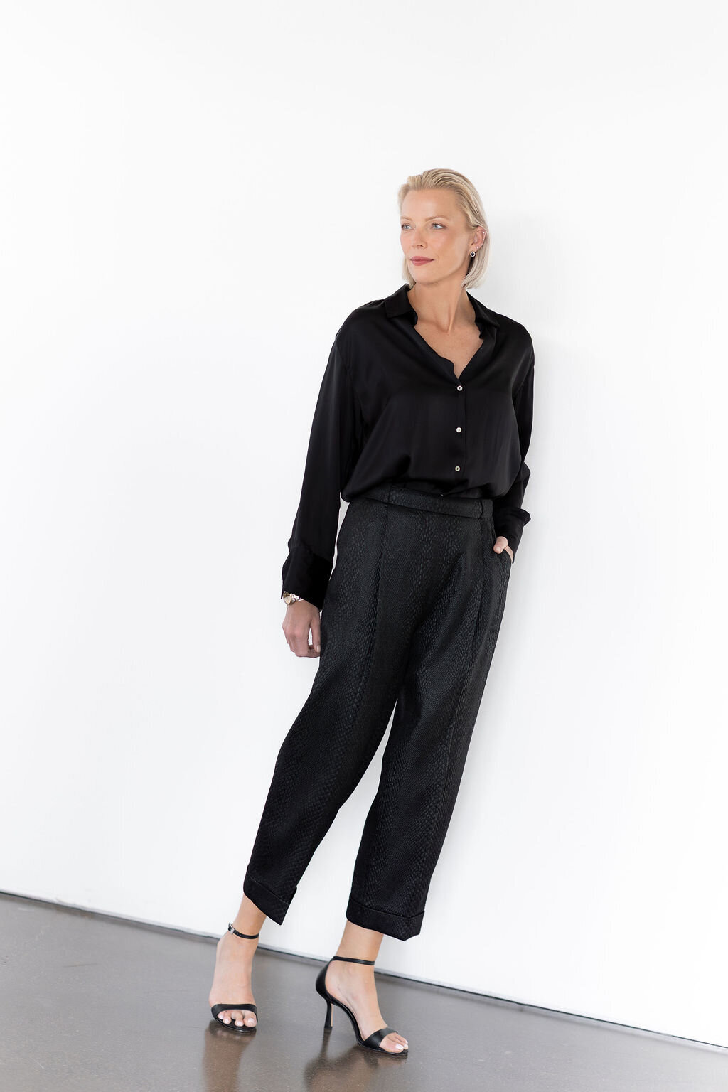 Houseof301_StudioPortraits_LisaRunquist-8