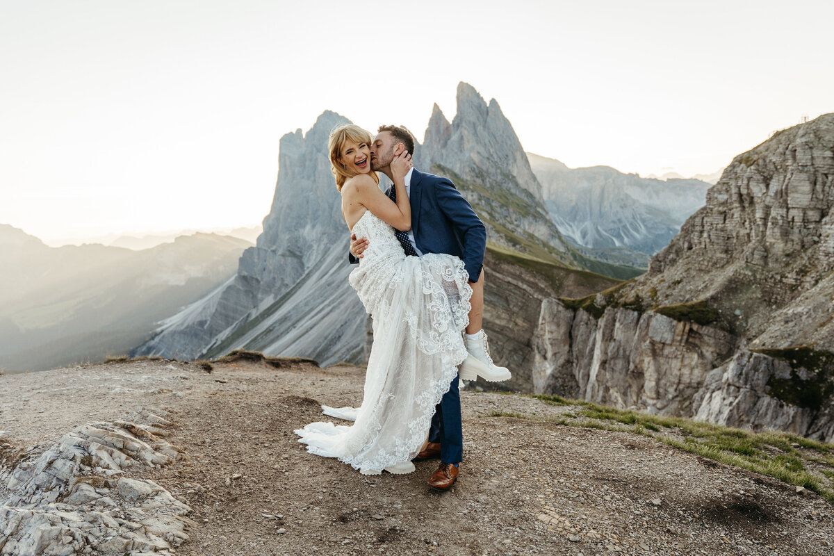 Romantic mountain wedding portraits at Seceda Italy