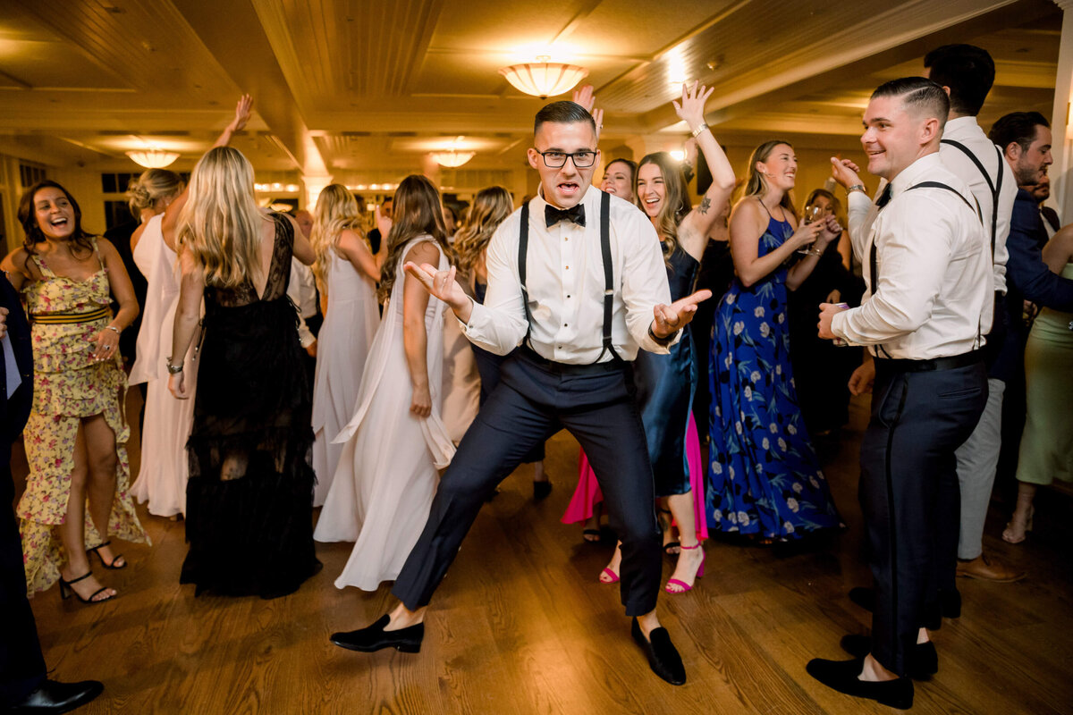 Peconic_Bay_Yacht_Club_Wedding_095