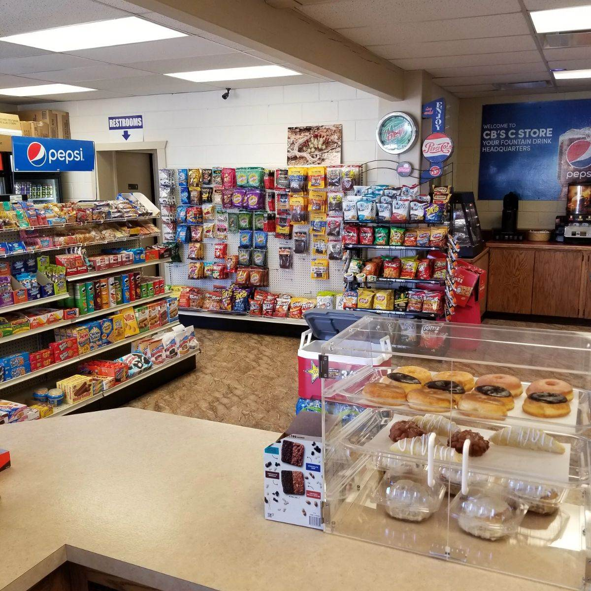 Inside the Canyonlands Tire convenience store