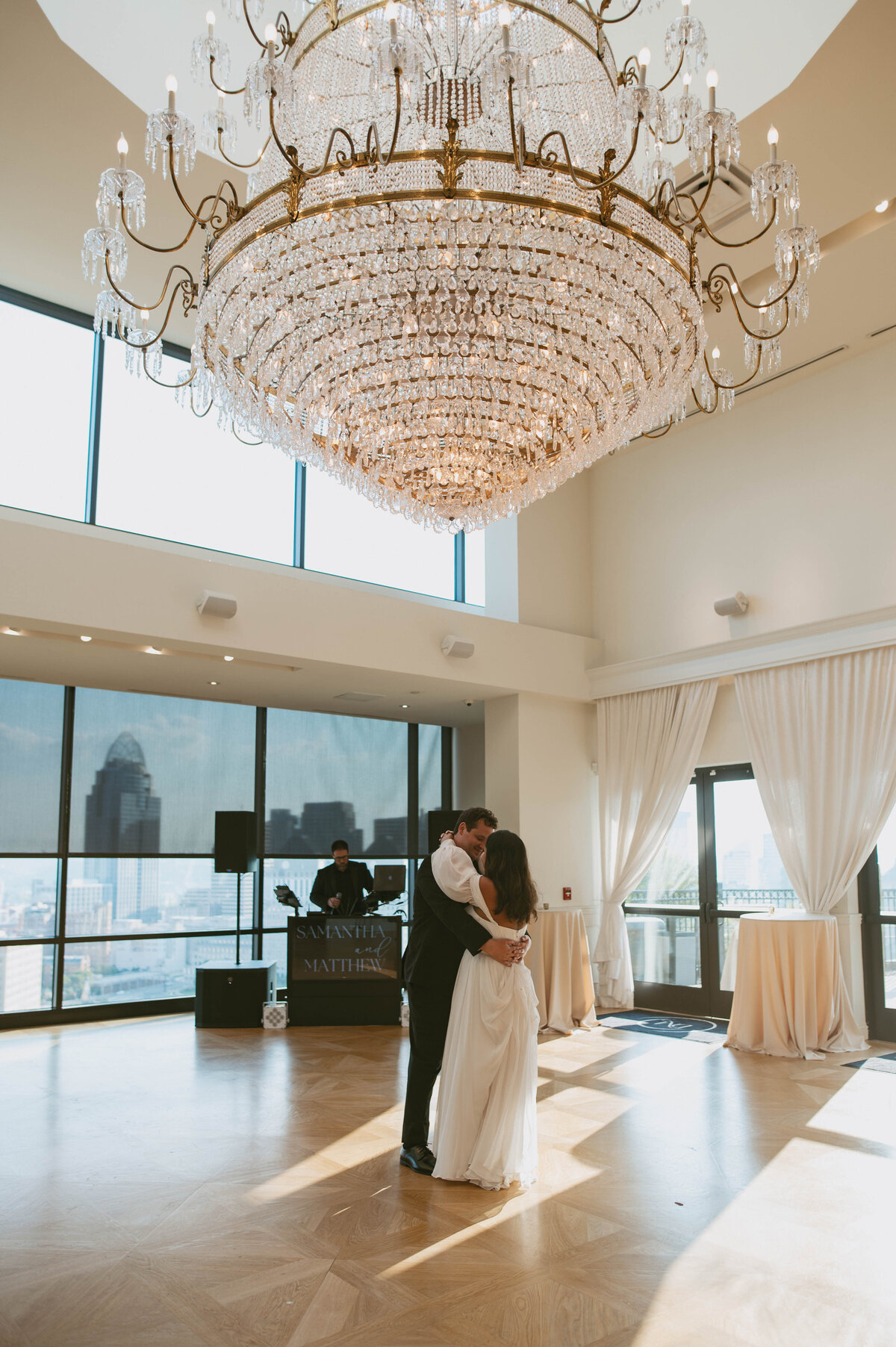 Wedding_Cincinnati_Ohio_Taft Musuem_May2024_Claire_Keathley_Photography-614 3