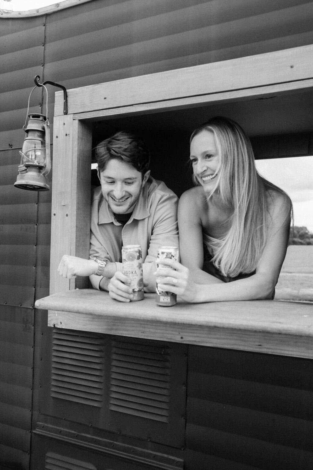 NikkiSanterre_EastCoastLuxuryWeddingPhotographer_TidesInnWedding_Katie&Greg-40