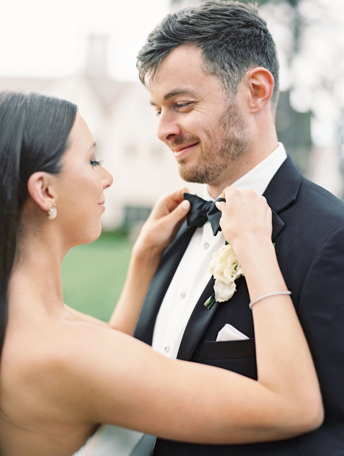 Cherokee Town & Country Club Wedding Photos - 06