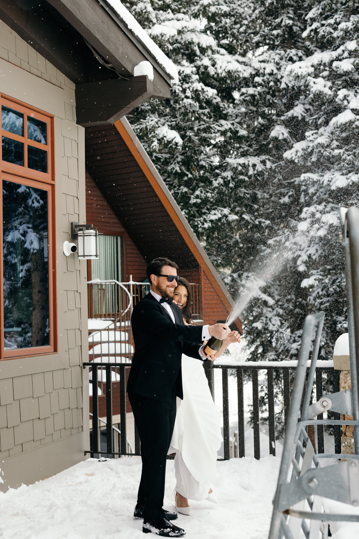 Kendra&Jackson_SkiWedding_SolitudeUtah_FlowEventGroup-284