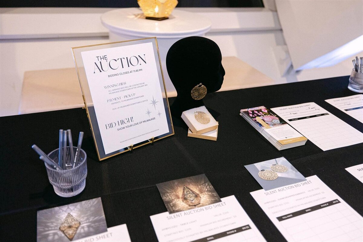 NYE-MKE-2023-silent-auction