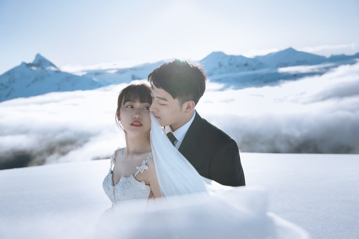 Elopement photoshoot, Stoneridge Estate, Queenstown.