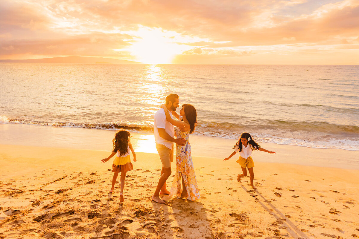 Fun-Maui-Family-Photographer