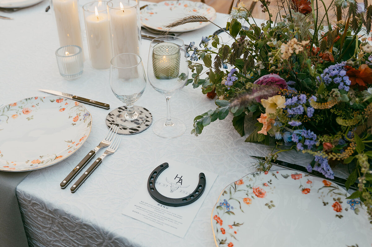 presley-gray-photo-Deerlodge-rustic-western-Montana-wedding-6107