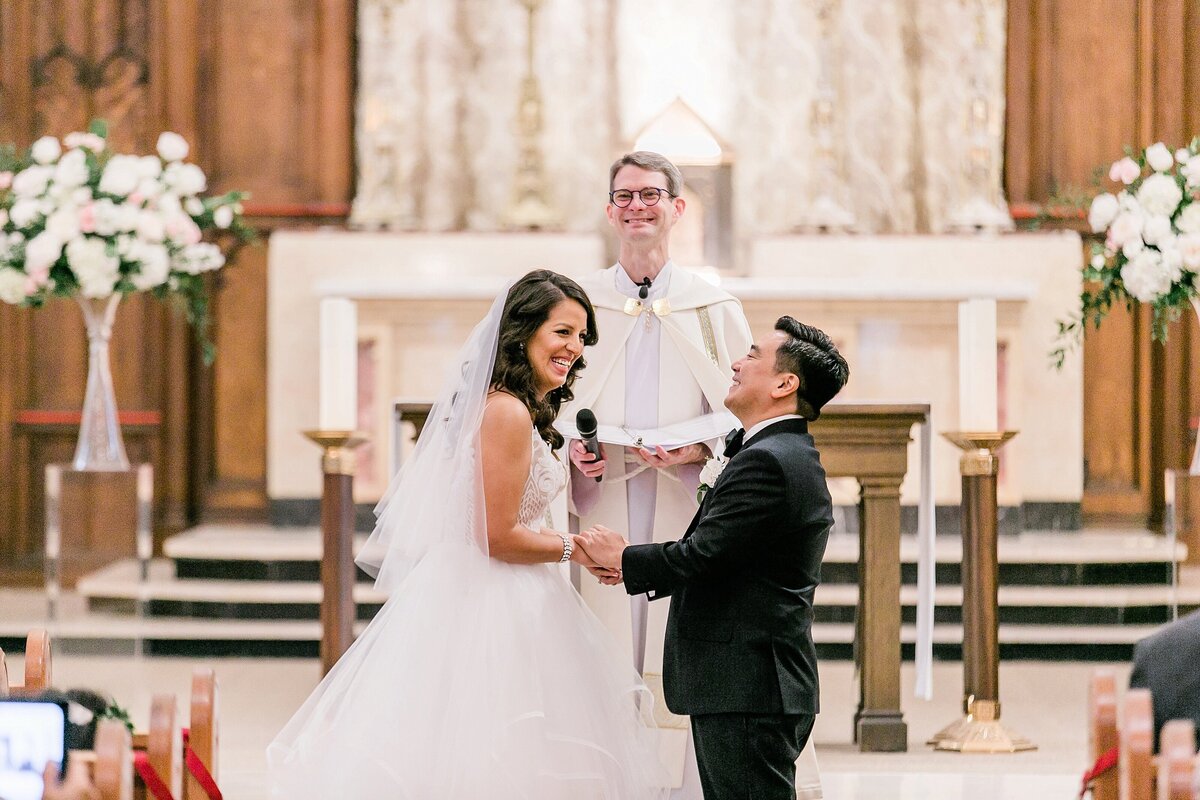 Toronto-Shangri-la-Wedding-Photographer-LauraClarkePhotos_0022