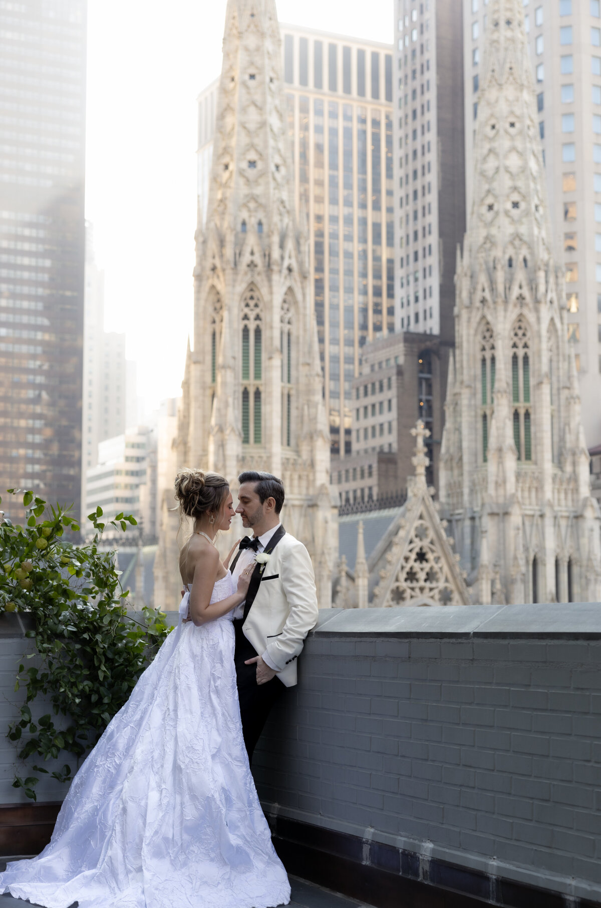 terrace-nyc-wedding-elegant-couple-121