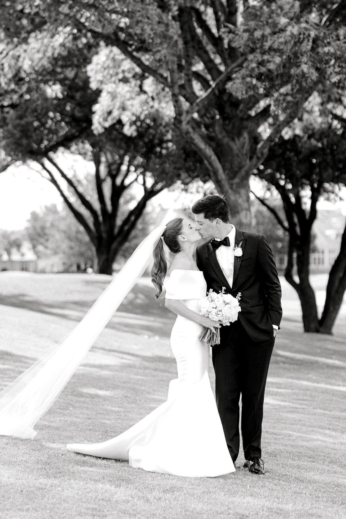 Annie & Logan's Wedding | Dallas Wedding Photographer | Sami Kathryn Photography-14