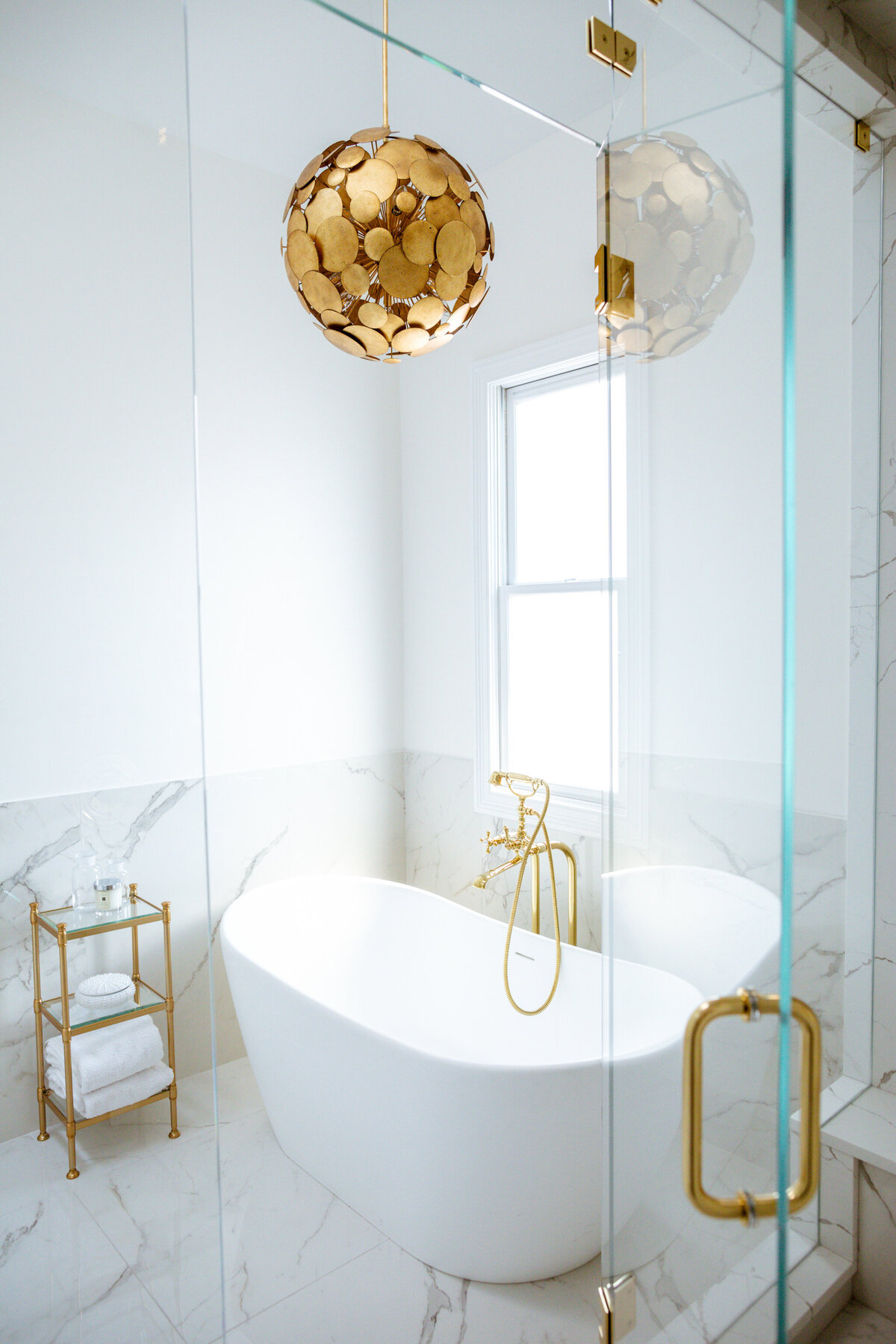 Interior-Photographer-Chicago-Gold-Bathroom-Ideas