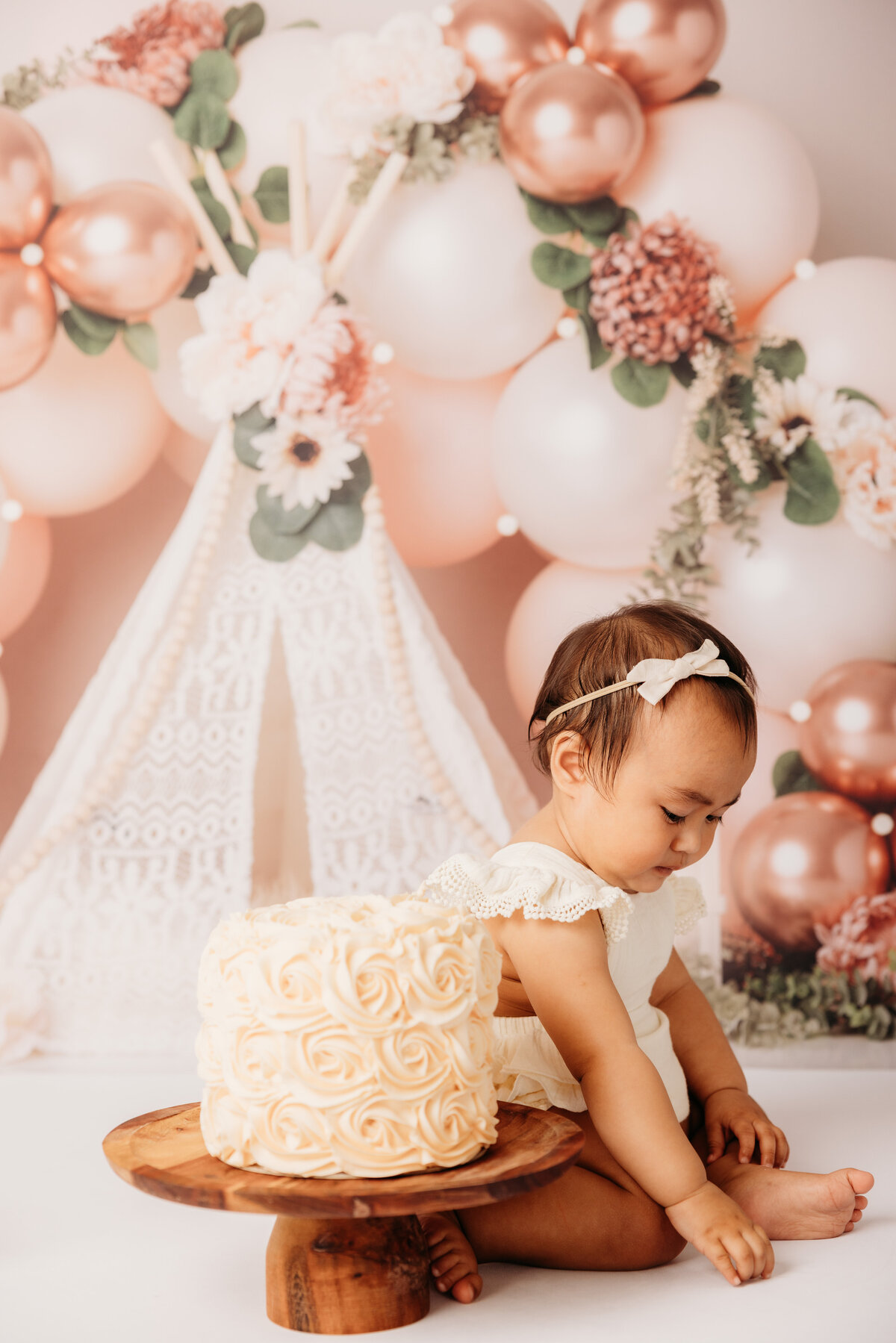 Ammika during her baby milestone shoot with michelle kelly in auckland