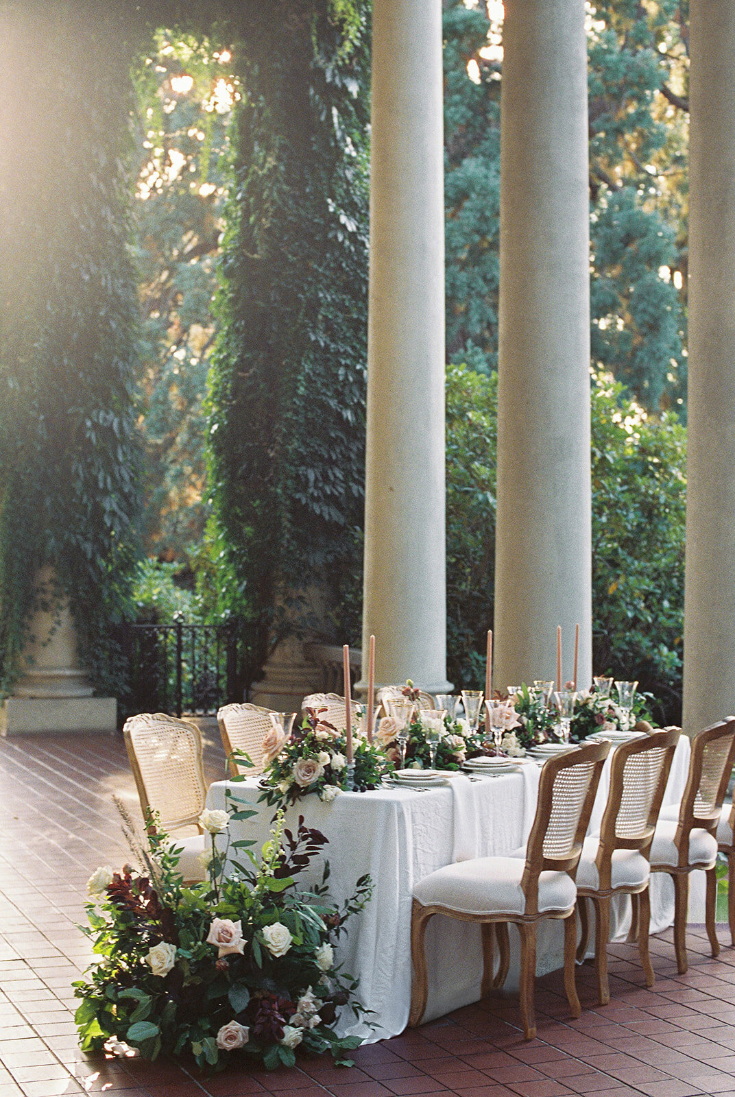 minted-photography-okanagan-kelowna-destination-wedding-photographer-wedding-hycroft-manor-26